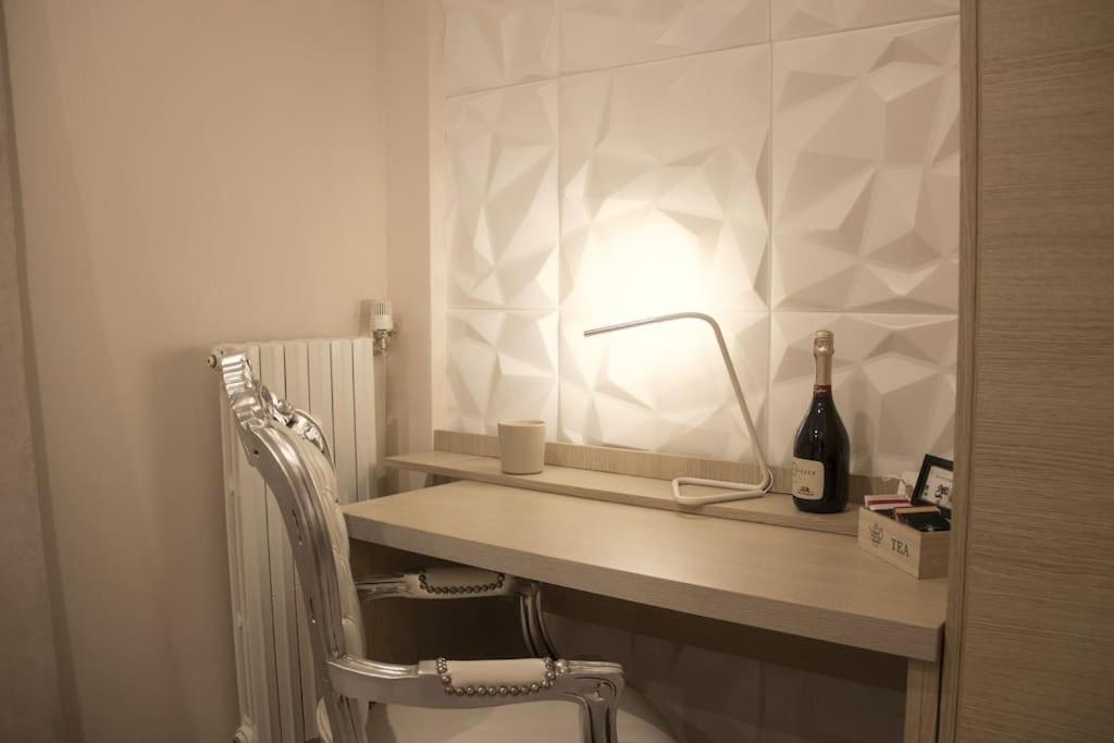 Suite Del Collezionista Rome Exterior photo